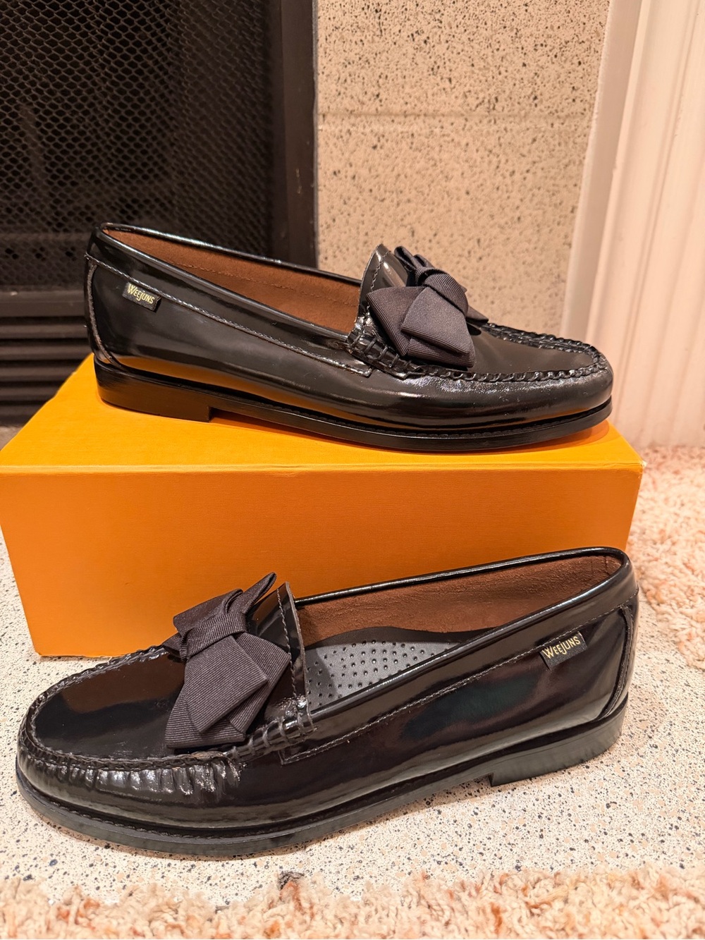 Women’s Weejuns  Black Patent Loafer with Bow Accent